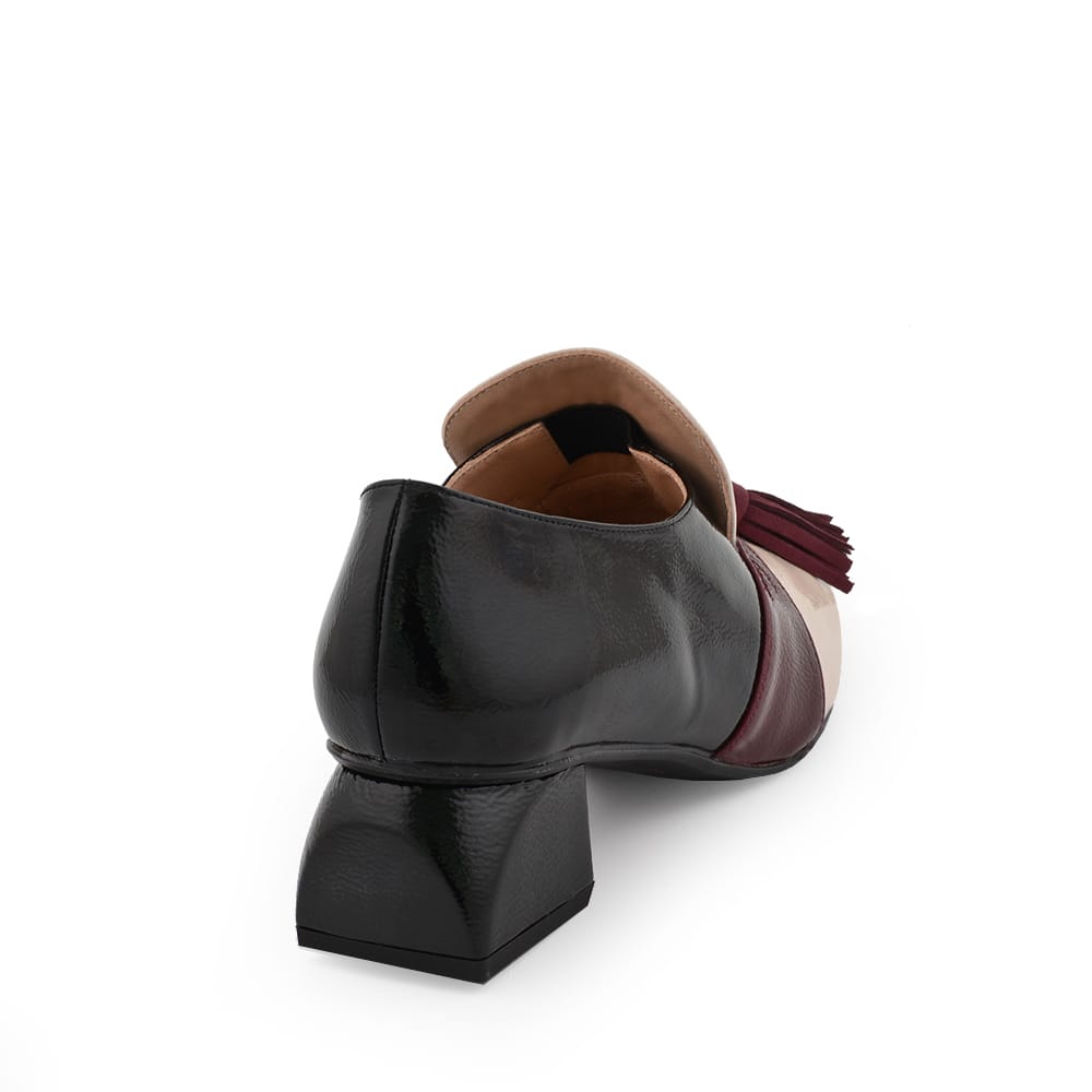 zapato de charol con borlas de mujer zapatos exclusivos mujer paparazzo zapateria valladolid zapato de charol con borlas de mujer zapatos exclusivos mujer paparazzo zapateria valladolid